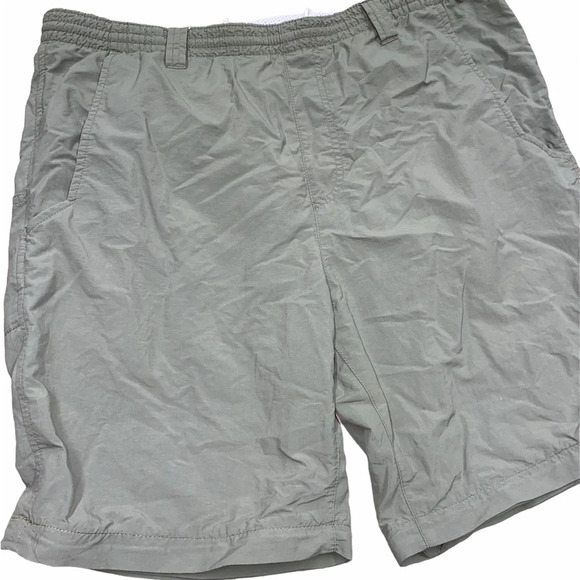 Columbia green shorts size 32 - Picture 2 of 9